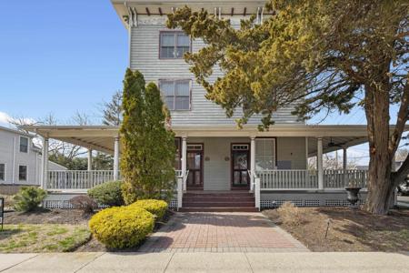 517 B Broad Street