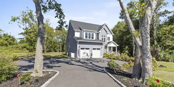 818 Shunpike Road