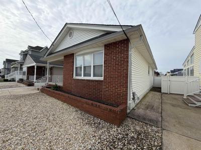 110 E Washington Avenue