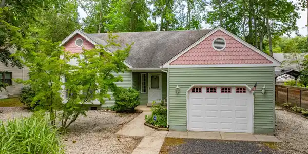 62 Cape Woods Road