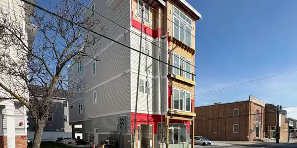 4000 Pacific Avenue