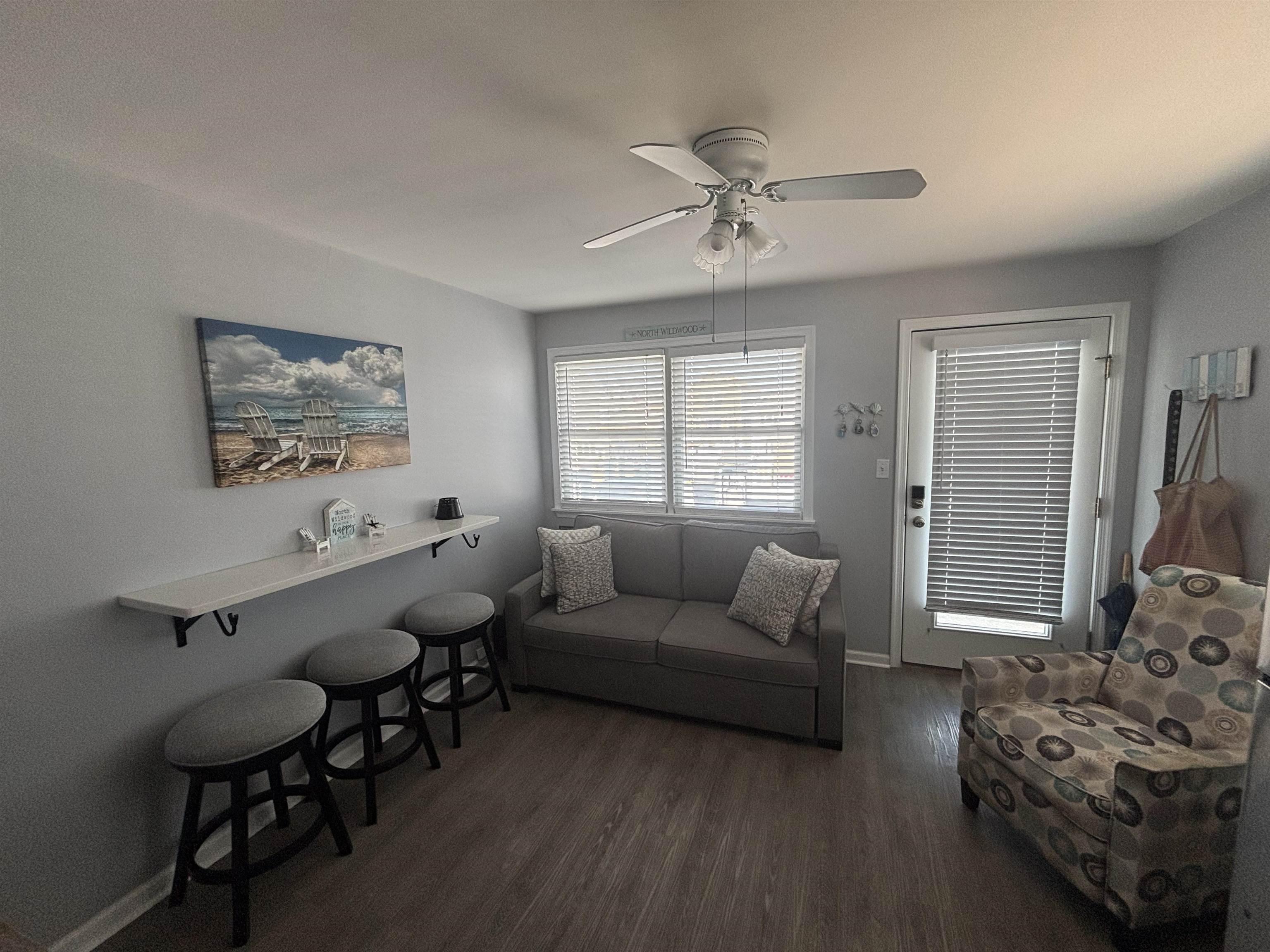 Image 2: Living Room