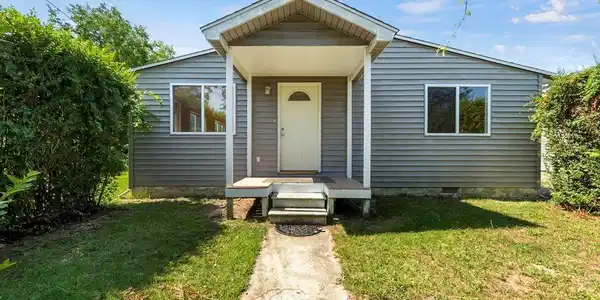 17 Cochran Street