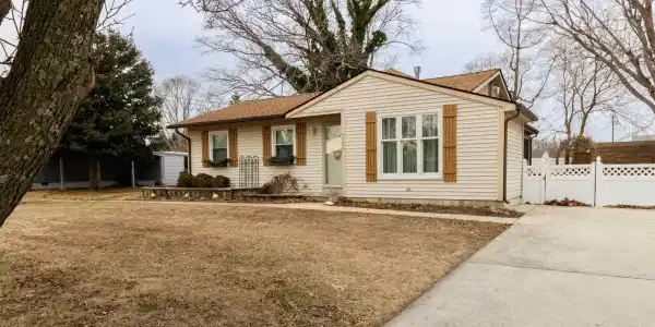 3604 Bayshore Road