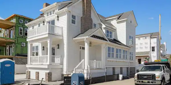 101 W 22nd Avenue