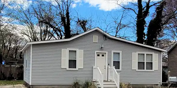136 E Bates Avenue