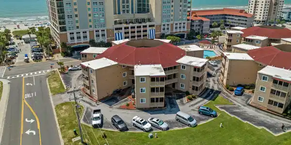609 Hillside Dr.