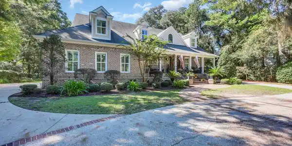 118 Old Carriage Loop