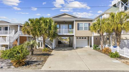 213 33rd Ave. N