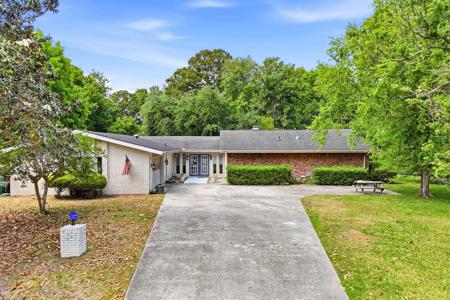 1932 Sandpiper Ln.