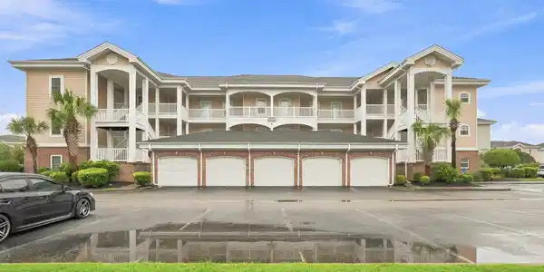 4864 Carnation Circle