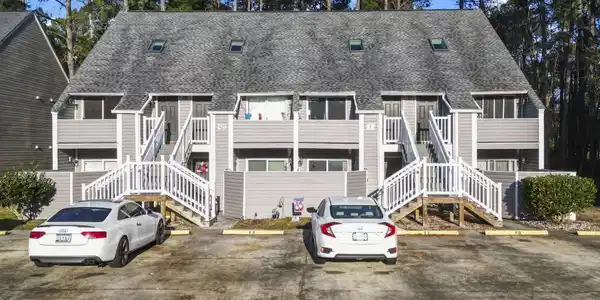 421 Cambridge Circle