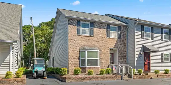 407 2nd Ave. N