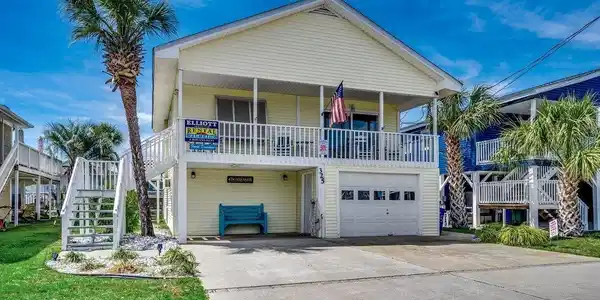 325 52nd Ave. N