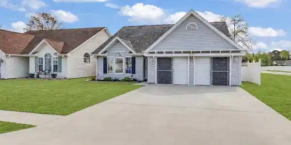 544 Mallard Ln.