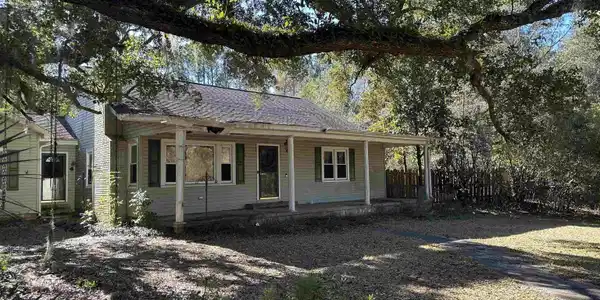 402 Wilkinson St.