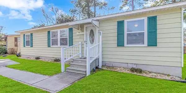 1111 Forest Dr.