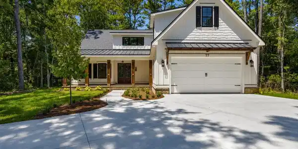 77 Grey Fox Loop