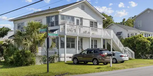 2018 Perrin Dr.