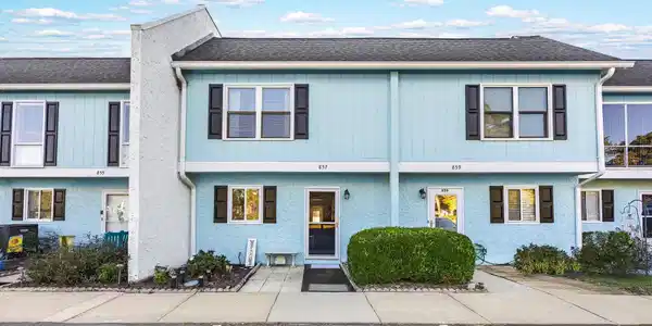 857 Villa Dr.