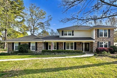 1930 Kate Ln.
