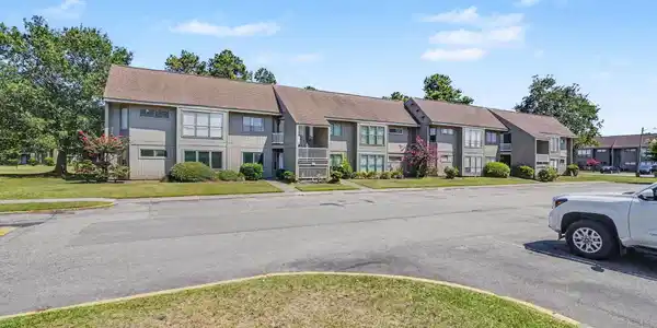 2000 Greens Blvd.
