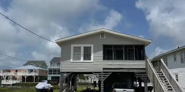 315 48th Ave. N