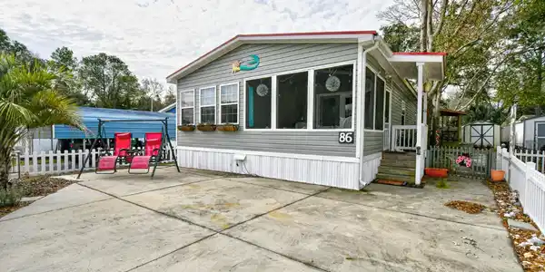 9700 Kings Rd.