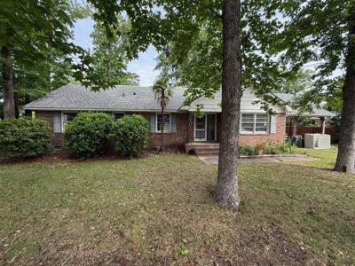 7603 Brentwood Dr.