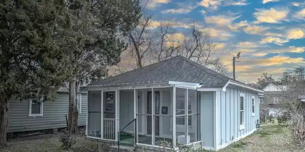 412 Orange St.