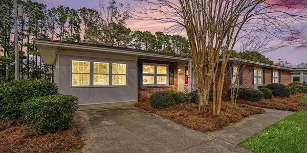 857 Pampas Dr.