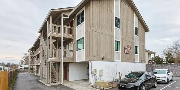 603 Wagon Wheel Rd.
