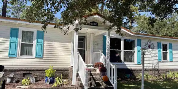 3308 Shagbark Trail