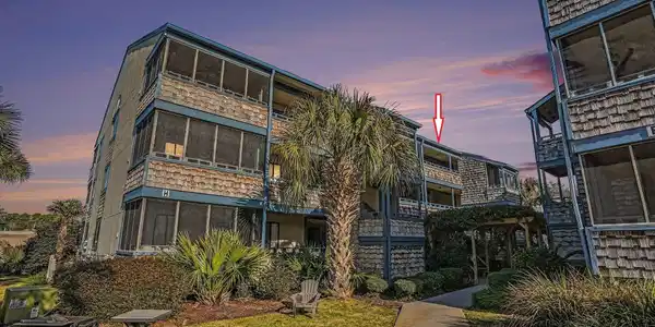 Image 2: View of apartment building / complex
