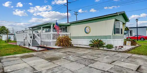 1505 Gardenia Ave.