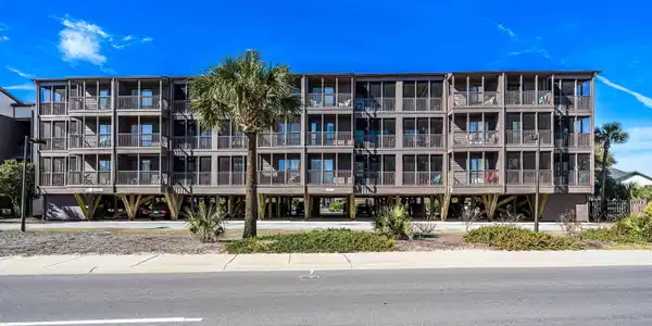 207 N Ocean Blvd.