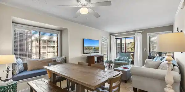 Image 2: Living room with a textured ceiling, ceiling fan, Image 2: Living room with a textured ceiling, ceiling fan,