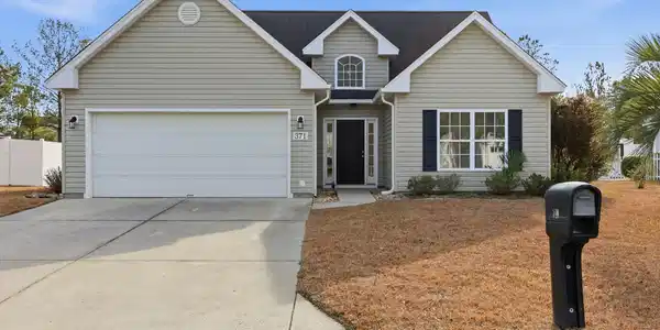 371 Harbour Reef Dr.