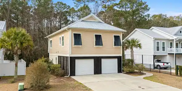 214 Crane Dr.
