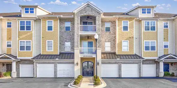 6203 Catalina Dr.