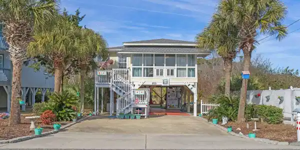 800 Perrin Dr.