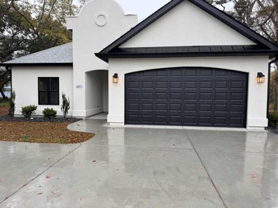 207 25th Ave. S