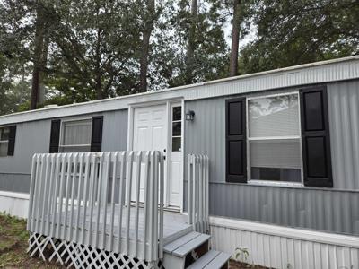 495 Clubhouse Rd.