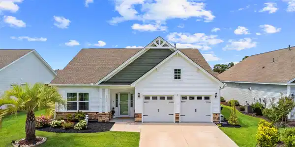 3130 Viceroy Loop
