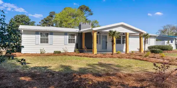 1102 Wildwood Trail
