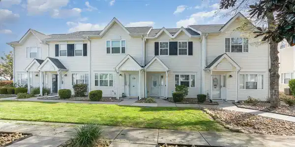 612 3rd Ave. S