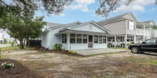 2601 Duffy St.