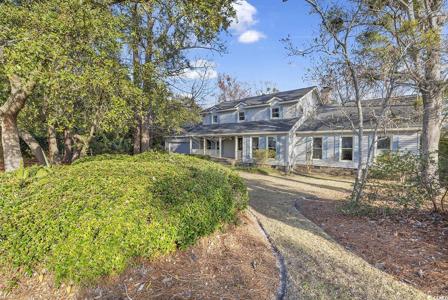 5704 Woodside Ave.