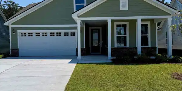 629 Palm Bay Dr.