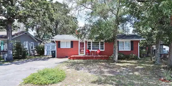 700 37th Ave. S